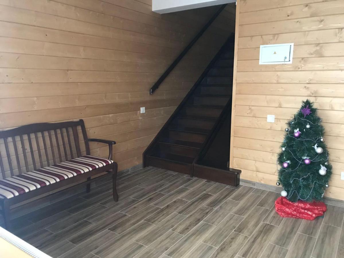 Cottage Familiya Verkhovijna Eksteriør bilde